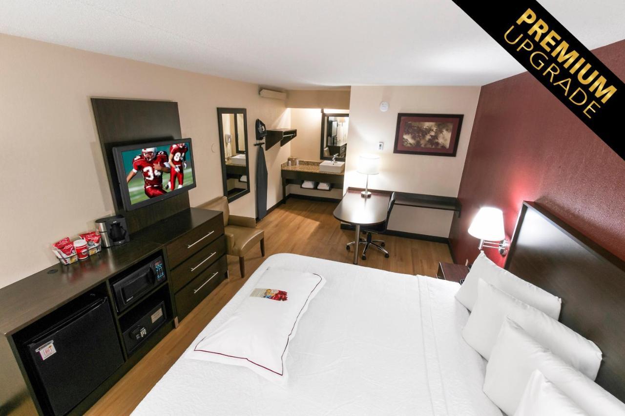 Red Roof Inn Plus+ Philadelphia Airport Essington Exterior foto