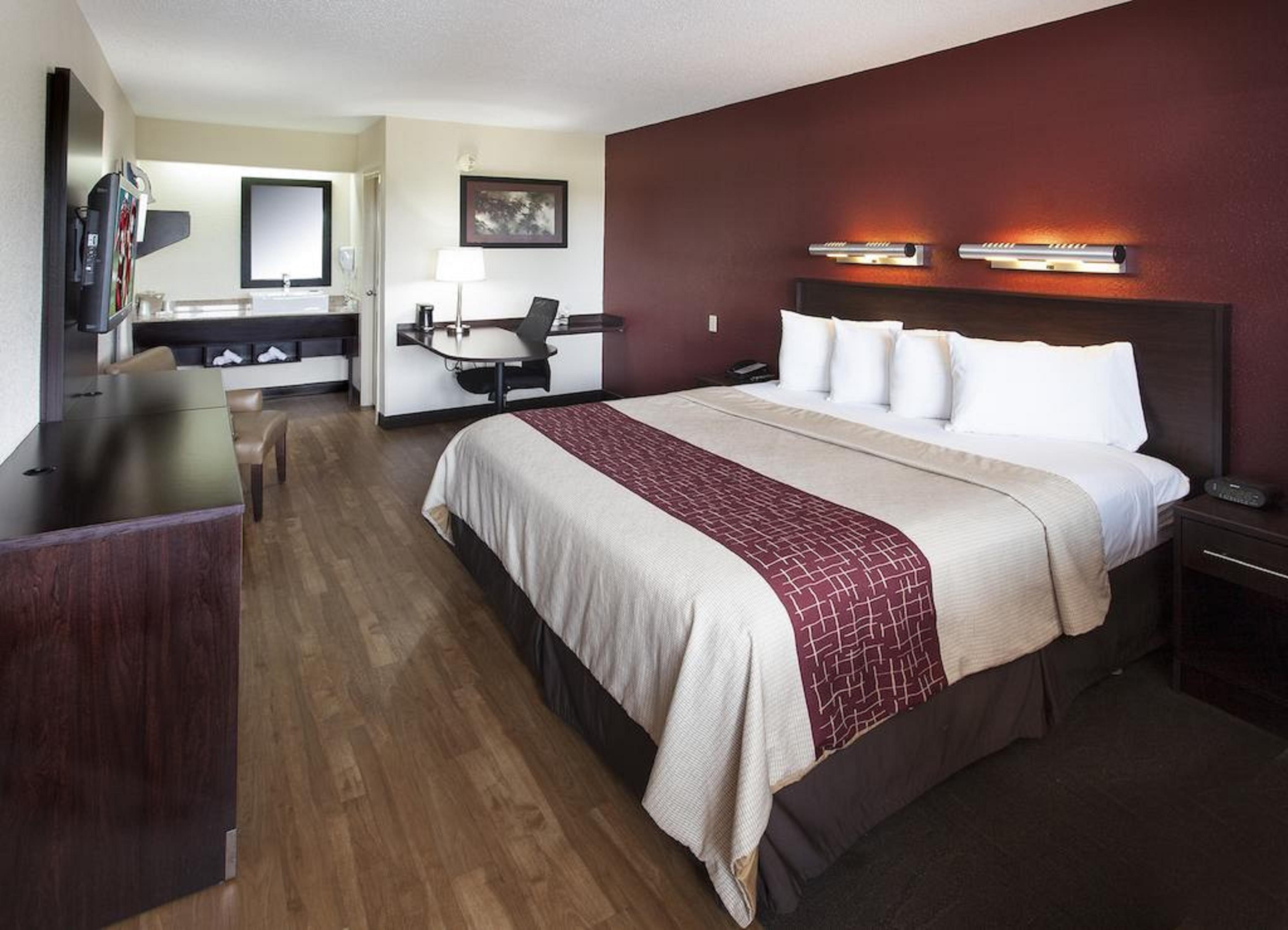 Red Roof Inn Plus+ Philadelphia Airport Essington Exterior foto