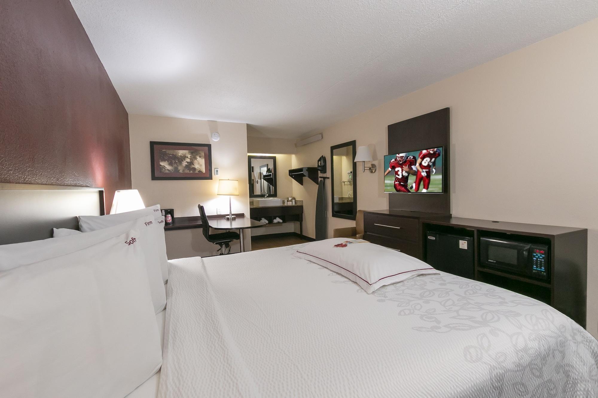 Red Roof Inn Plus+ Philadelphia Airport Essington Exterior foto