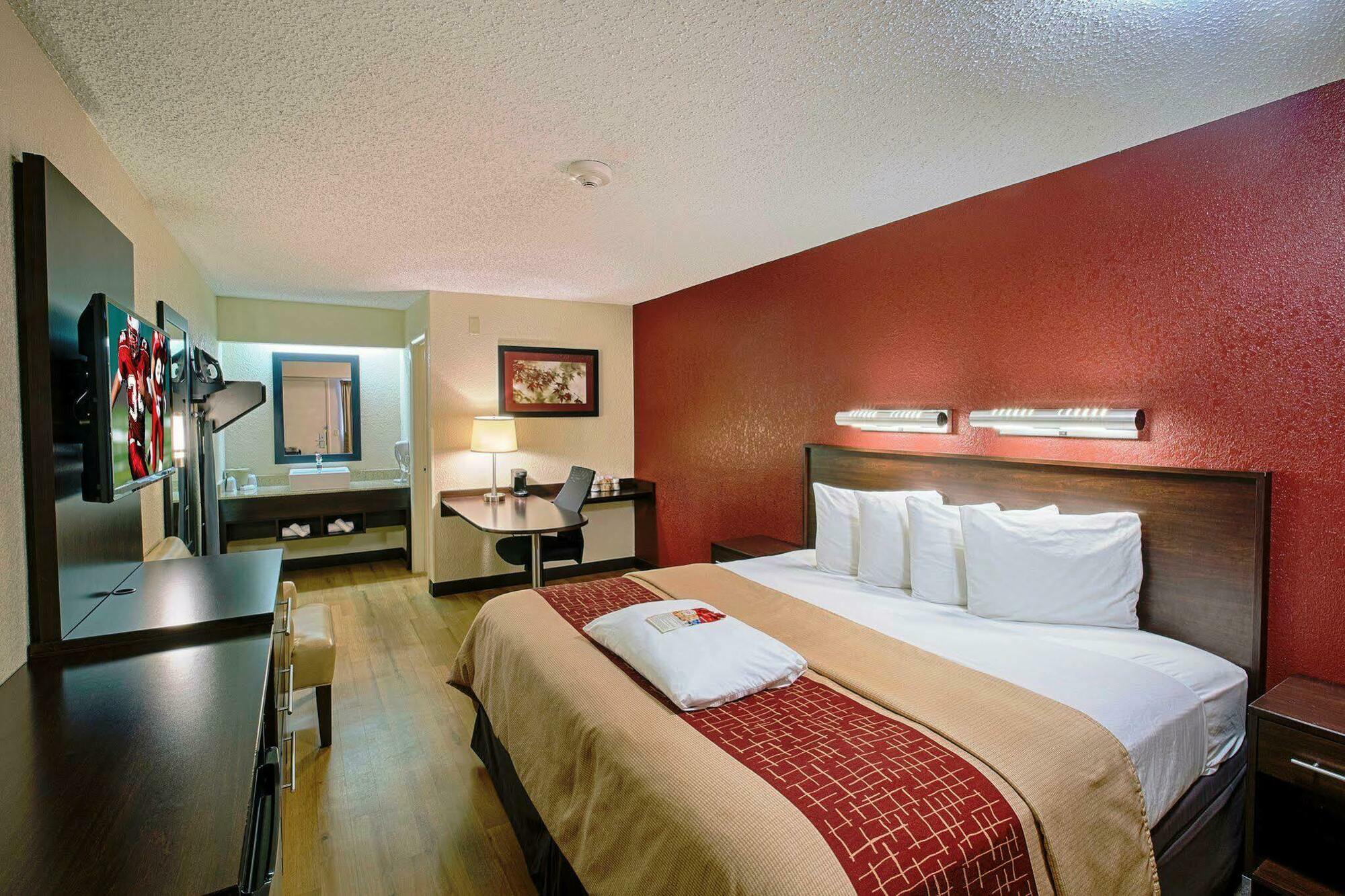 Red Roof Inn Plus+ Philadelphia Airport Essington Exterior foto